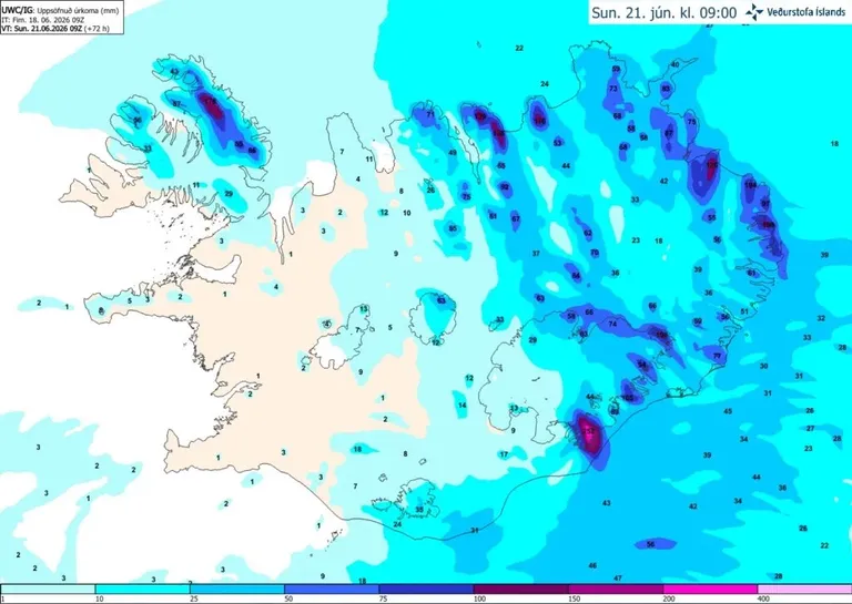 Uppsöfnuð úrkoma næstu 72 klst samkvæmt UWC/IG spálíkaninu.  Spá gerð fimmtudaginn 18. júní kl 9. 
