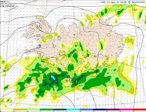 Úrkomuspákort IG-líkansins fyrir Ísland kl. 18 miðvikudaginn 12. ágúst. Víðáttumikið úrkomusvæði liggur yfir sunnan- og suðvestanverðu landinu og þar er úrkoman mest. Minni og dreifðari úrkoma er norðanlands, en að mestu þurrt á Vestfjörðum og norðvestanlands.
